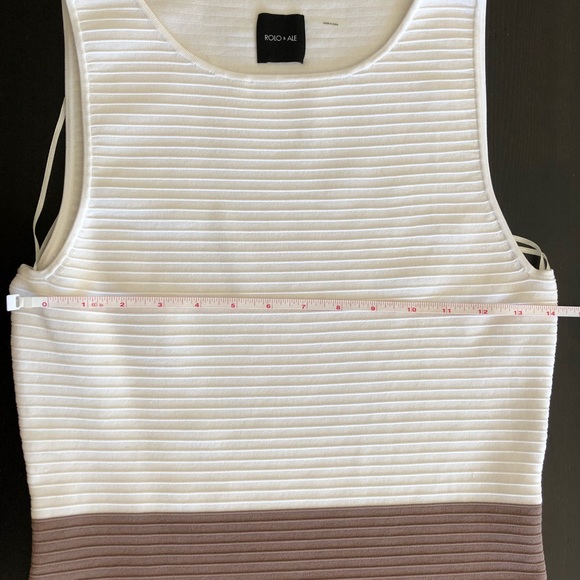 COLOR BLOCK BODYCON Dress. NWOT. - Picture 4 of 6